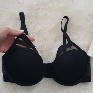 Dkny lightweight underwire bra 32D black dk1003